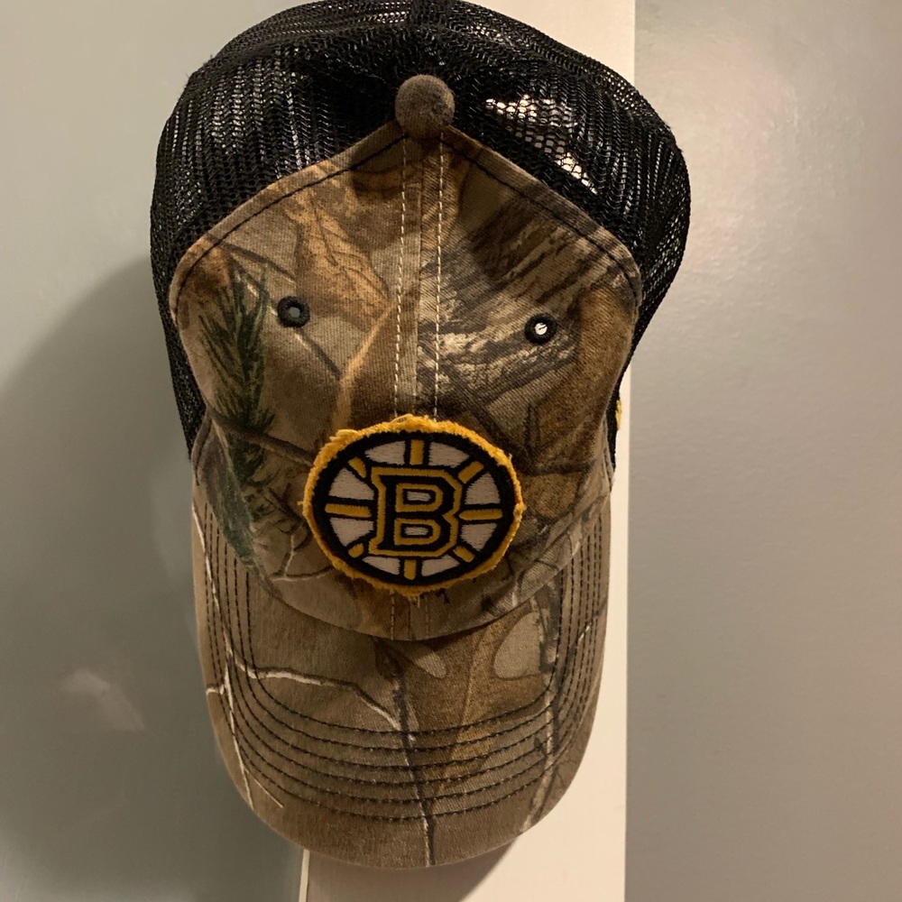 Bruins hat